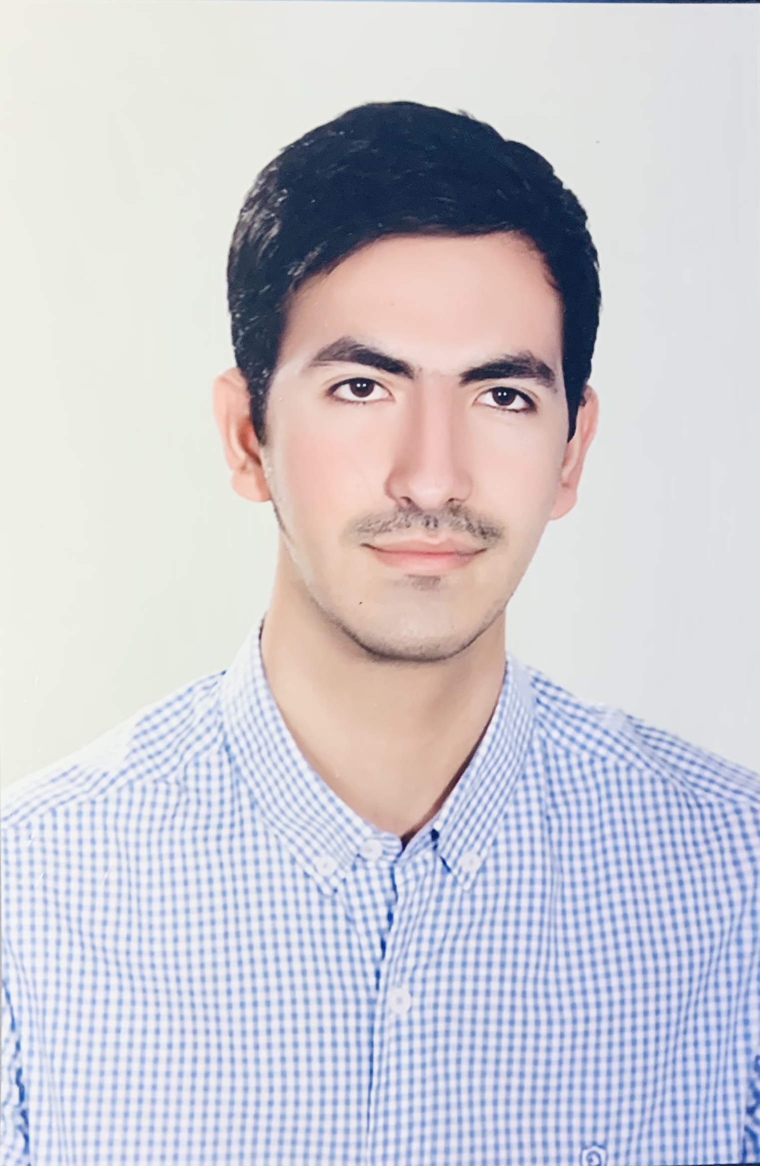 استاد مهاجران